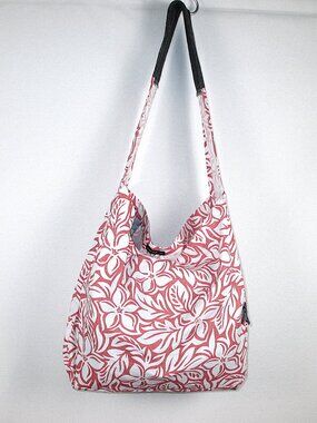 STASH IT TOTE BAG